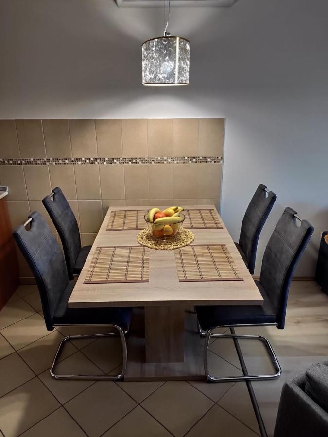 Holiday Apartman Sárvár 外观 照片
