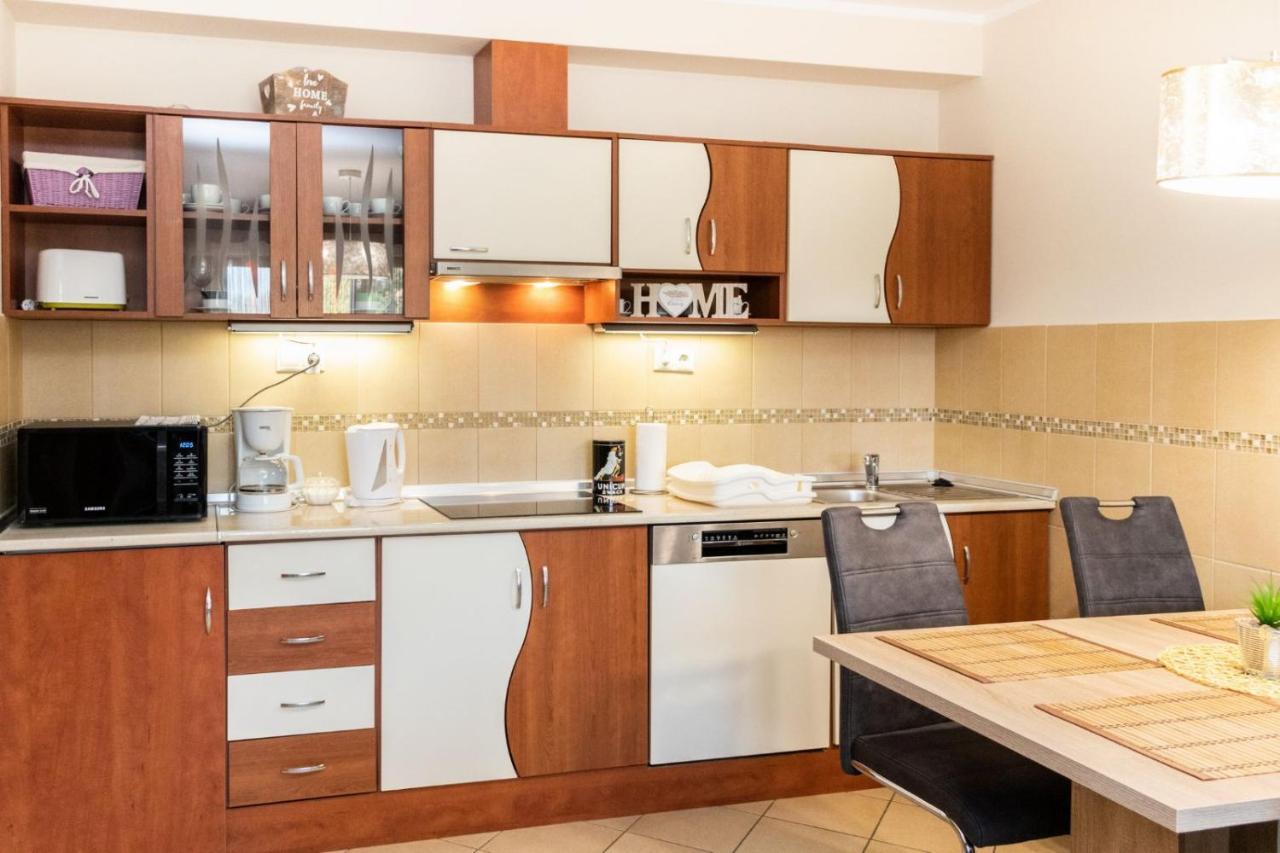 Holiday Apartman Sárvár 外观 照片